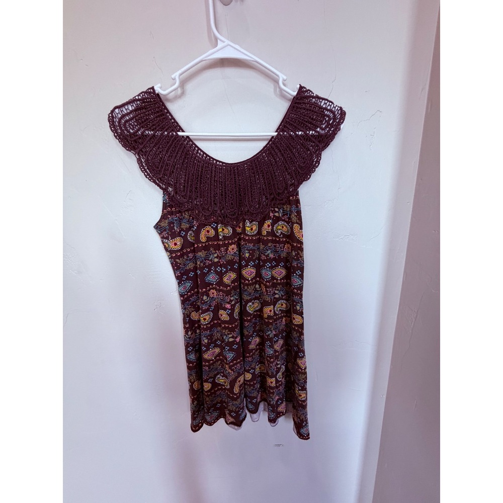 Wet Seal Burgundy Paisley Crochet Lace Collar Sleeveless Top Boho XS 5552